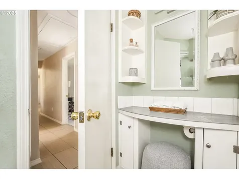 11848 SE Yamhill Street Portland OR 97216