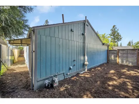 11848 SE Yamhill Street Portland OR 97216