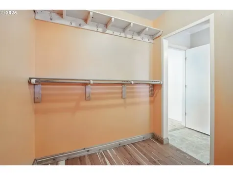 204 S 8th Avenue Kelso WA 98626