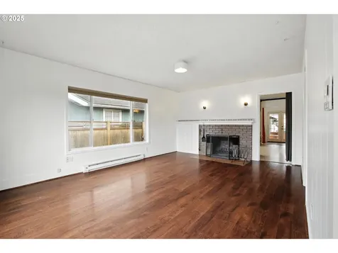 204 S 8th Avenue Kelso WA 98626