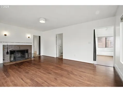 204 S 8th Avenue Kelso WA 98626