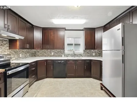 204 S 8th Avenue Kelso WA 98626