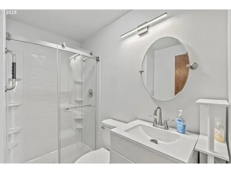 15817 NE 4th Street Vancouver WA 98684