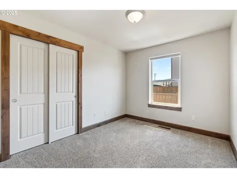 1983 S 12th Street Lebanon OR 97355