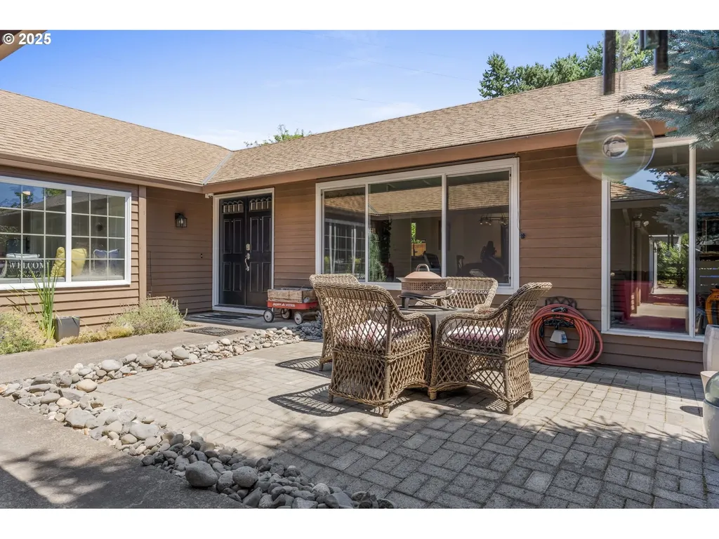 5585 NW Tamarron Place Portland OR 97229