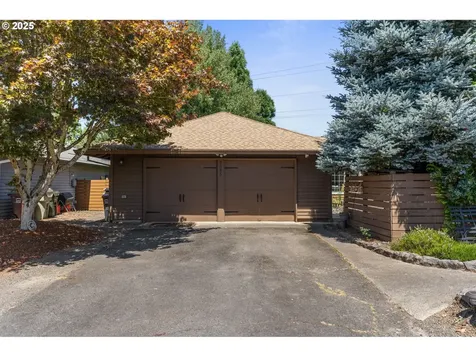 5585 NW Tamarron Place Portland OR 97229