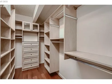 5585 NW Tamarron Place Portland OR 97229