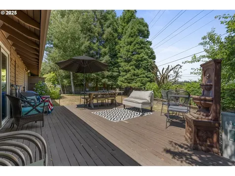 5585 NW Tamarron Place Portland OR 97229