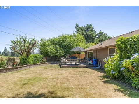 5585 NW Tamarron Place Portland OR 97229