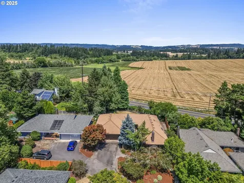 5585 NW Tamarron Place Portland OR 97229