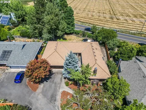 5585 NW Tamarron Place Portland OR 97229