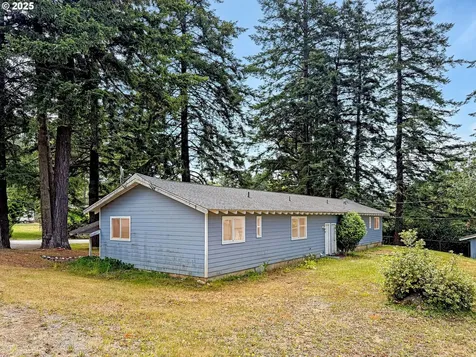 17144 Parkview Drive Brookings OR 97415
