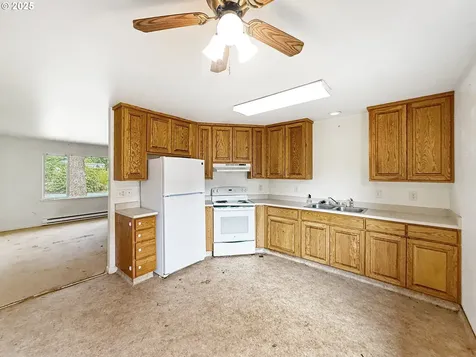 17144 Parkview Drive Brookings OR 97415
