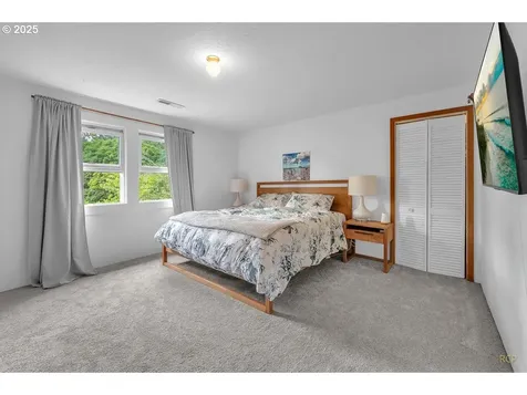 3374 SE Brooklyn Street Portland OR 97202