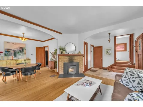 3374 SE Brooklyn Street Portland OR 97202