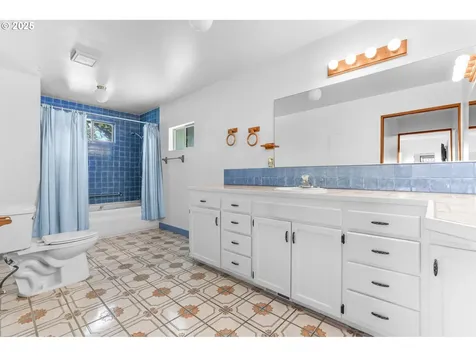 15170 SE 202nd Avenue Damascus OR 97089