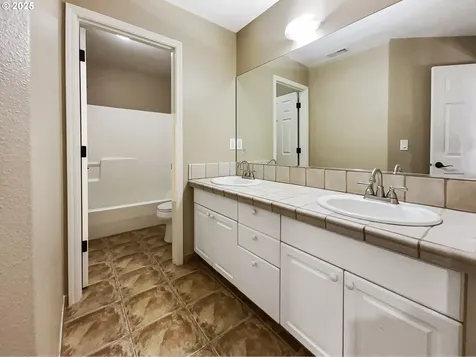 13536 SE Tropicana Court Happy Valley OR 97086