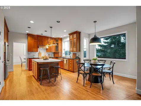 9819 NW Bartholomew Drive Portland OR 97229