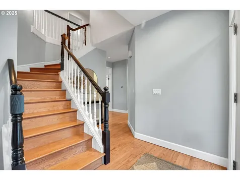 9819 NW Bartholomew Drive Portland OR 97229