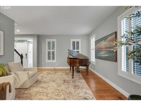 9819 NW Bartholomew Drive Portland OR 97229
