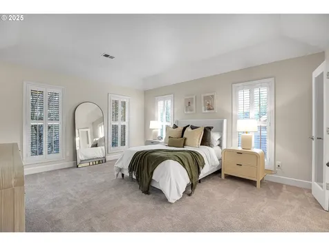 9819 NW Bartholomew Drive Portland OR 97229