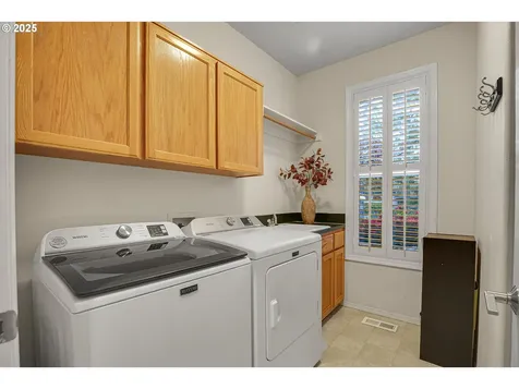 9819 NW Bartholomew Drive Portland OR 97229