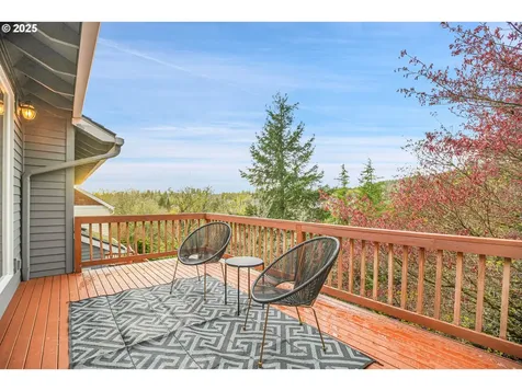 9819 NW Bartholomew Drive Portland OR 97229