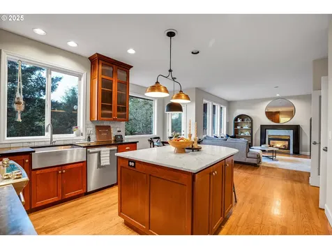 9819 NW Bartholomew Drive Portland OR 97229