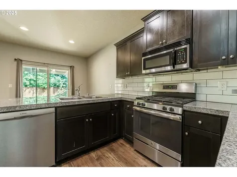 11105 NE 121st Court Vancouver WA 98682