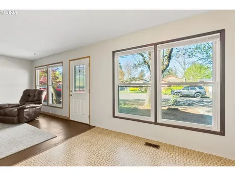 5518 SE 63rd Avenue Portland OR 97206