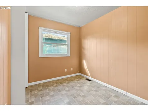 5518 SE 63rd Avenue Portland OR 97206
