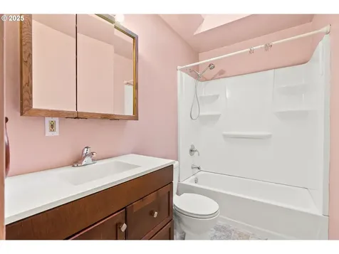 5518 SE 63rd Avenue Portland OR 97206
