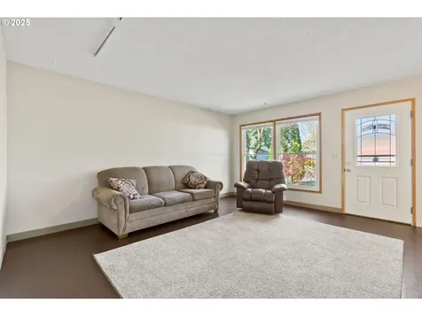 5518 SE 63rd Avenue Portland OR 97206