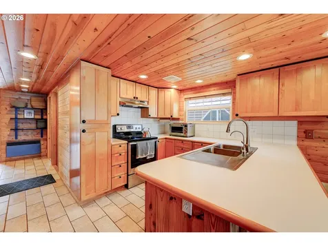 13022 NW Marina Way Portland OR 97231