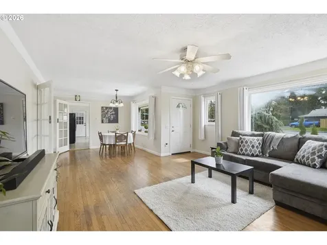 18505 NE Glisan Street Portland OR 97230