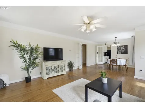 18505 NE Glisan Street Portland OR 97230