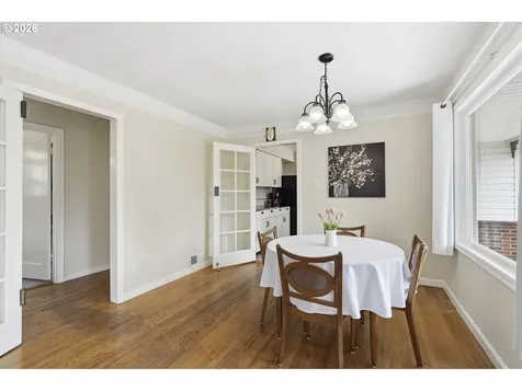 18505 NE Glisan Street Portland OR 97230