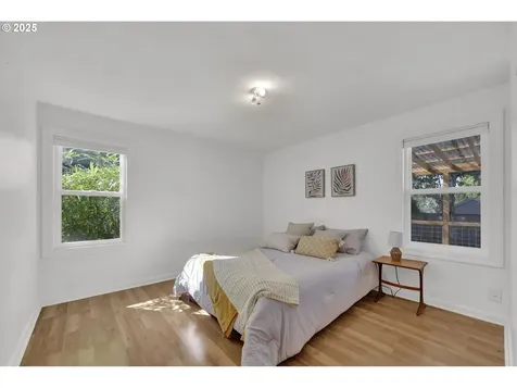 2424 Nixon Street Eugene OR 97403