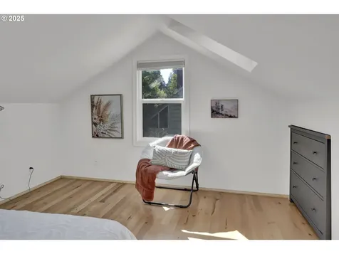 2424 Nixon Street Eugene OR 97403