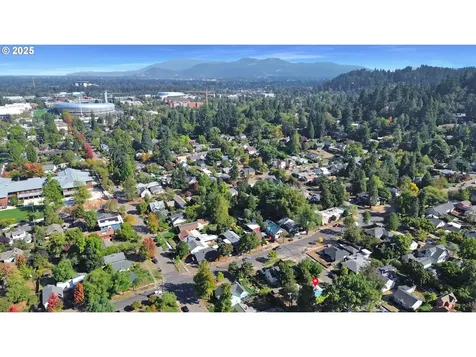 2424 Nixon Street Eugene OR 97403