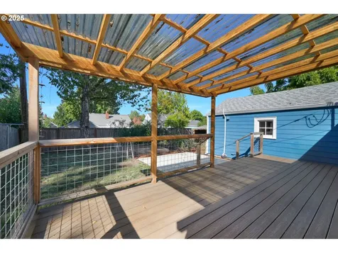 2424 Nixon Street Eugene OR 97403
