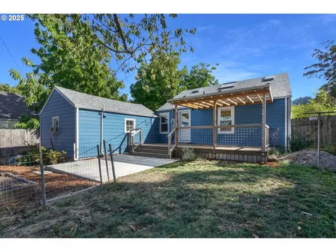 2424 Nixon Street Eugene OR 97403