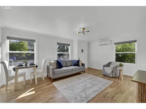 2424 Nixon Street Eugene OR 97403