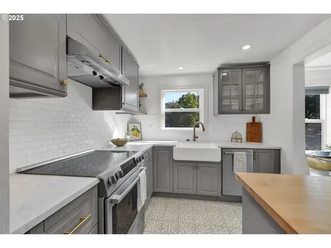 2424 Nixon Street Eugene OR 97403
