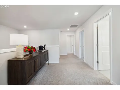 6904 NE 16th Avenue Vancouver WA 98665