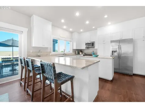 4580 Fairway Avenue Gearhart OR 97138