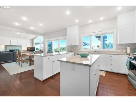 4580 Fairway Avenue Gearhart OR 97138