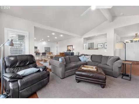 4580 Fairway Avenue Gearhart OR 97138