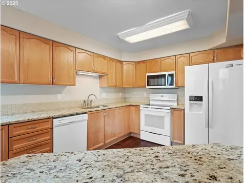 17575 SW Heatherwood Lane Sherwood OR 97140