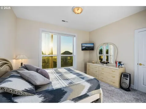2326 NW Douglas Street Camas WA 98607